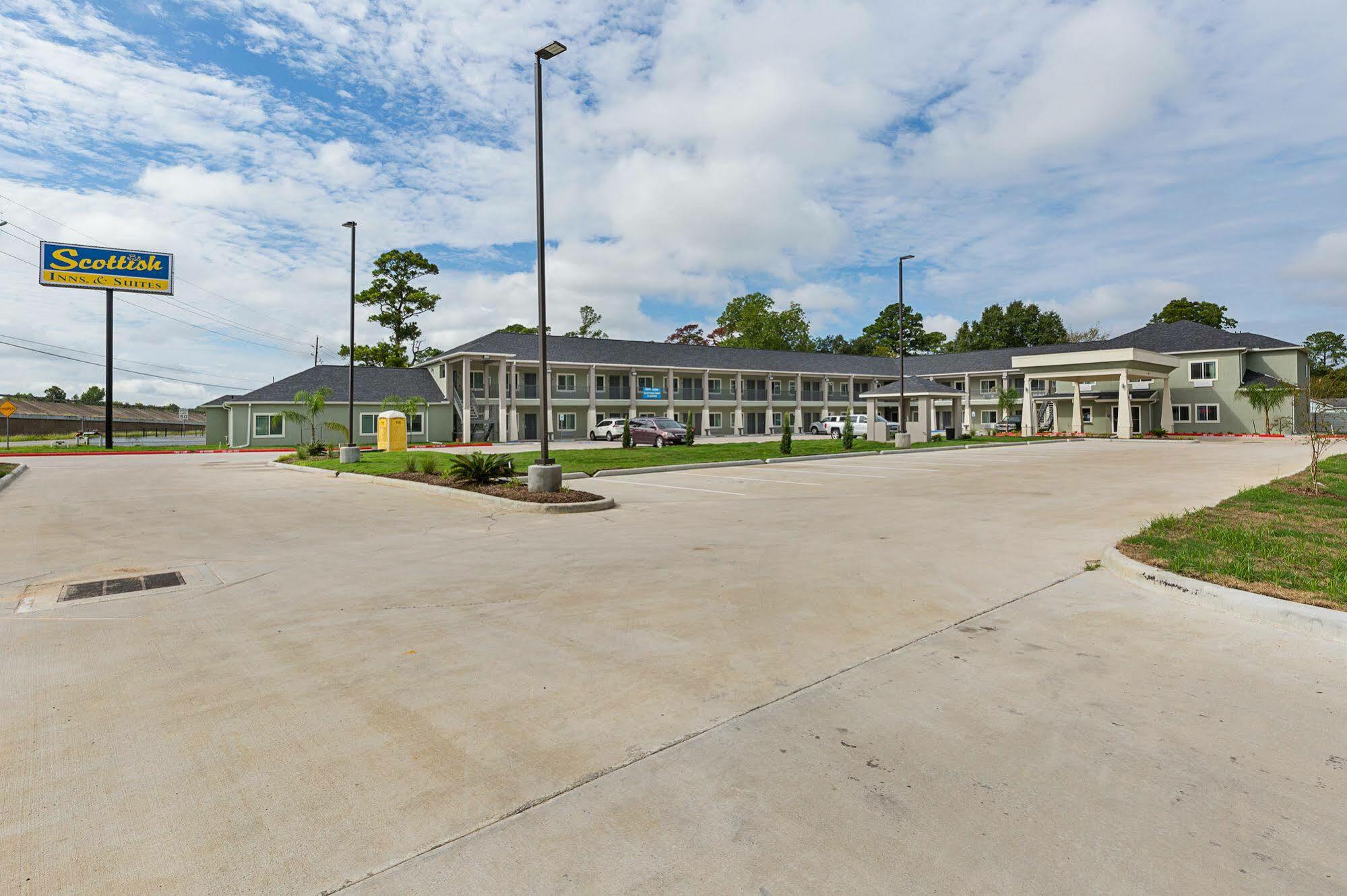 Scottish Inns & Suites - Crosby ภายนอก รูปภาพ